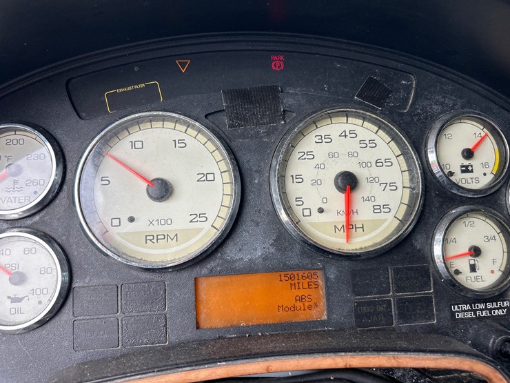 2011-international-prostar-image-16