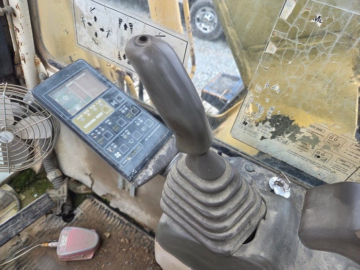 komatsu-pc150-lc-5-image-57