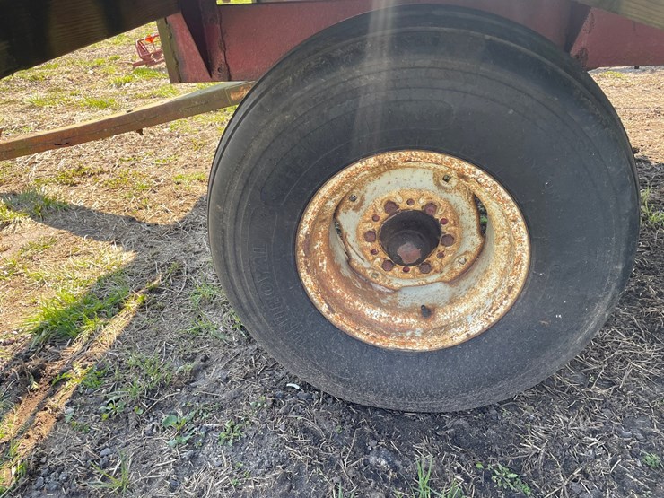 #3098-•-meyers-18'-kicker-wagon-image-10