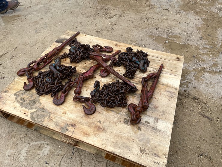 #7555-•-(4)-heavy-duty-3/8"-chain-and-binders-image-1