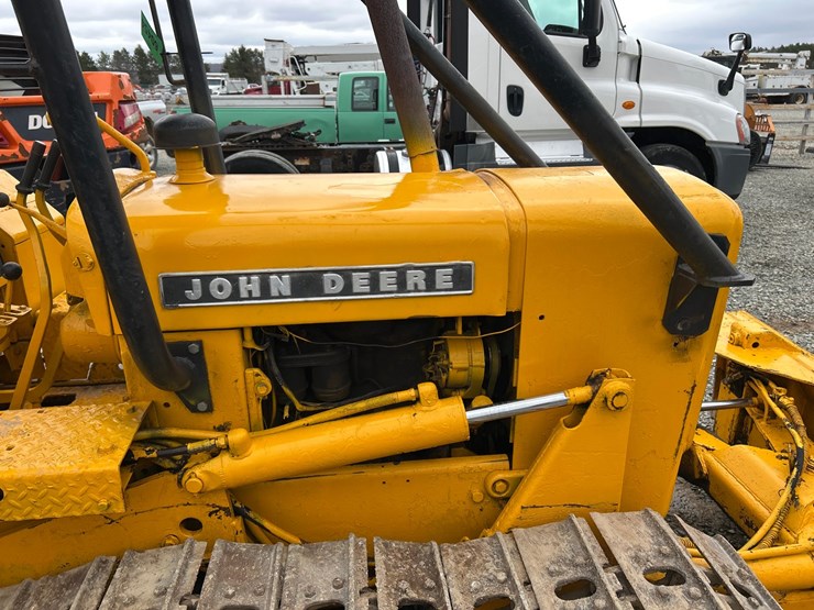 john-deere-350-image-25