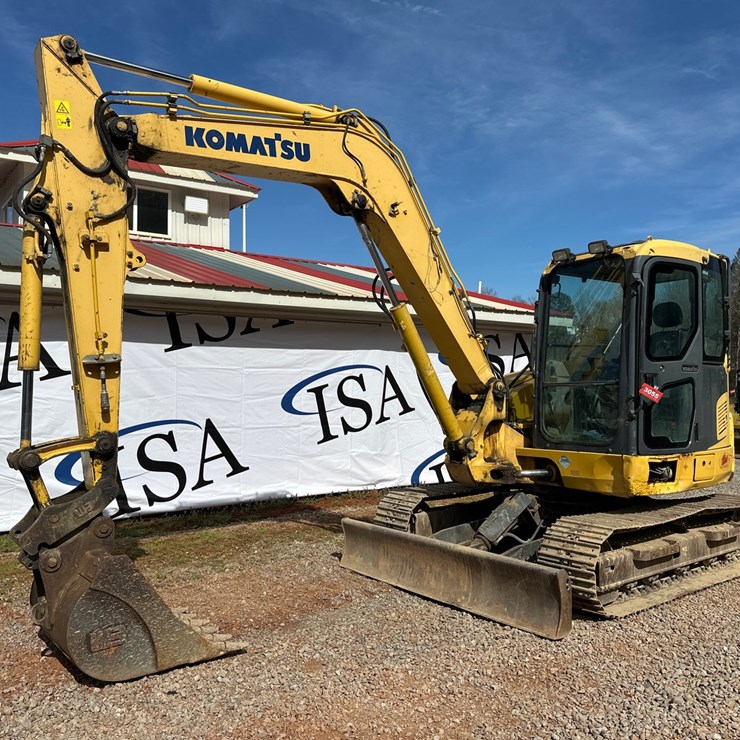 2017 KOMATSU PC88MR-10