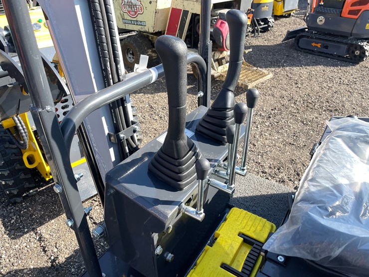 #3450-•-unused,-ats-mini-excavator-image-8