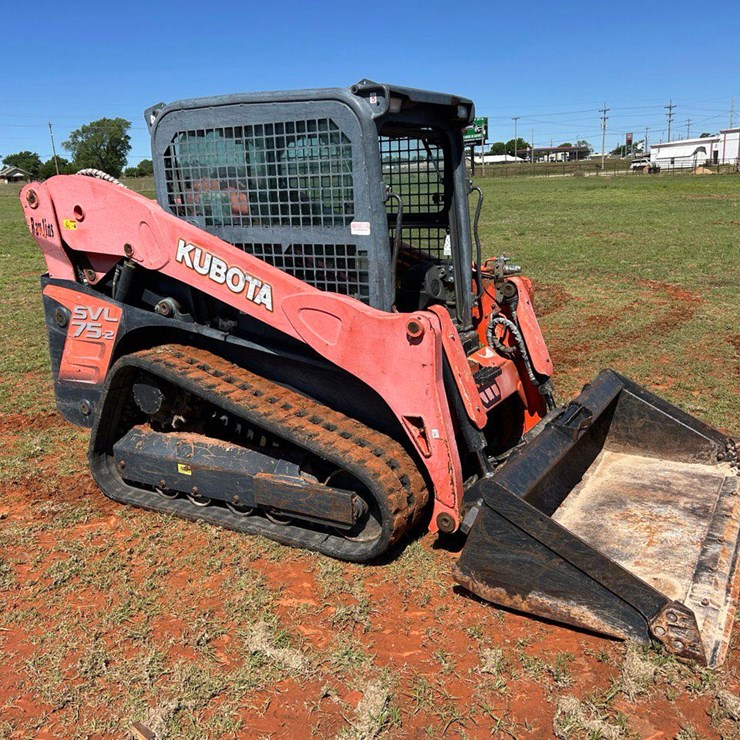 KUBOTA SVL75-2