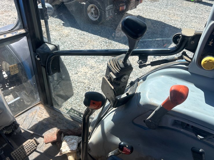 new-holland-t5070-image-48