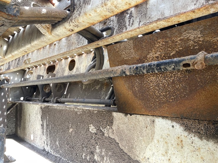 #7516-•-2015-landoll-s30c-51'-hydraulic-beavertail-semi-trailer-image-23