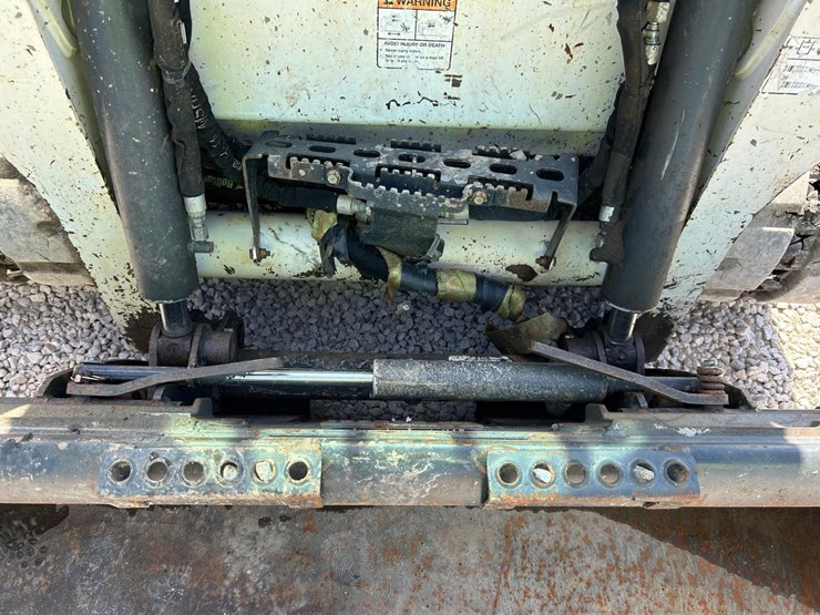 2019-bobcat-t590-image-10