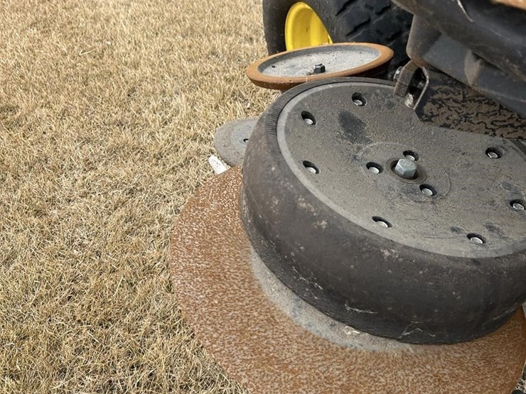 2014-john-deere-1990ccs-image-30