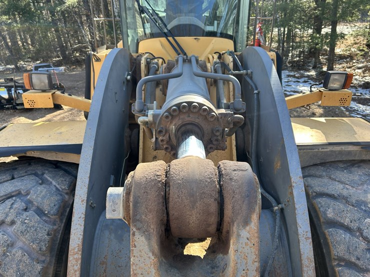 volvo-l250g-image-20