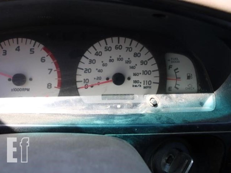 2001-toyota-tacoma-image-12