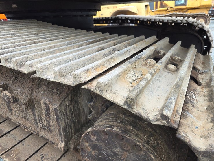 hitachi-zx330-lc-image-73