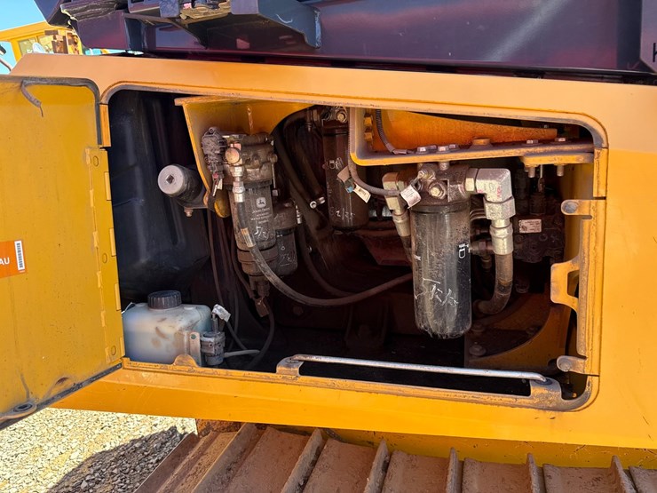 deere-450k-lgp-image-28