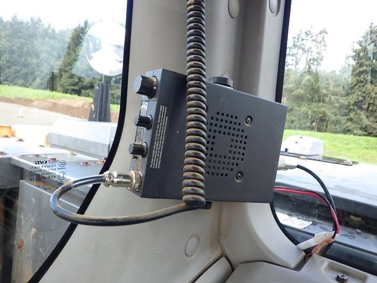 2014-case-cx145c-image-44