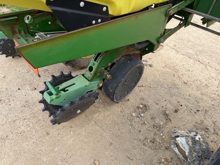 john-deere-1720-image-63