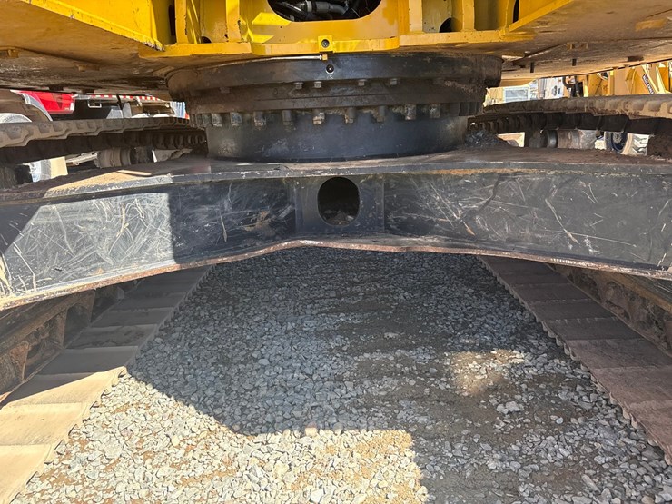 caterpillar-325-image-69