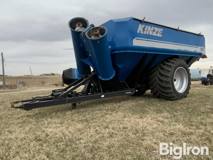 2015-kinze-1100-image-1