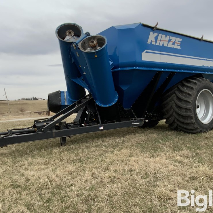 2015 KINZE 1100