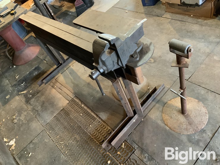 heavy-duty-fabrication-working-platforms-&-roller-image-3