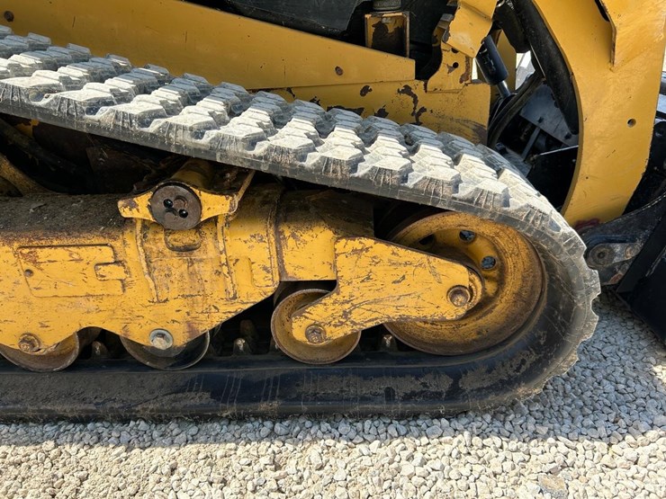 caterpillar-259d-image-15