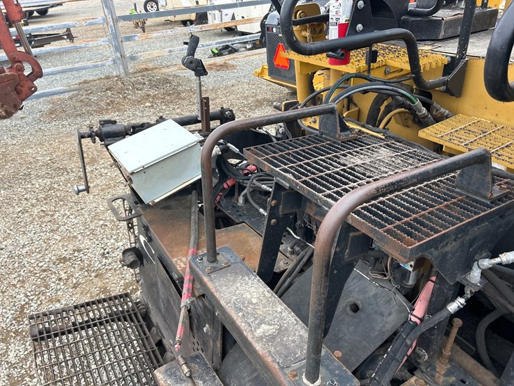 caterpillar-ap-600d-image-34