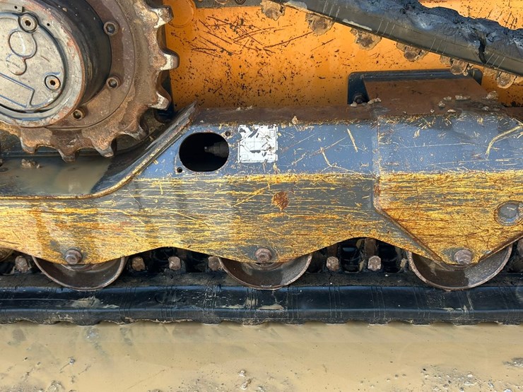 2019-case-tr270-image-59