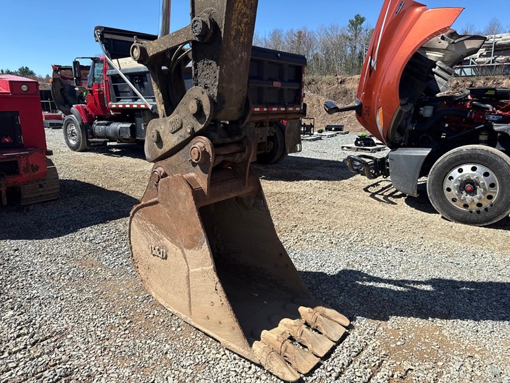 2009-deere-225-lc-image-11