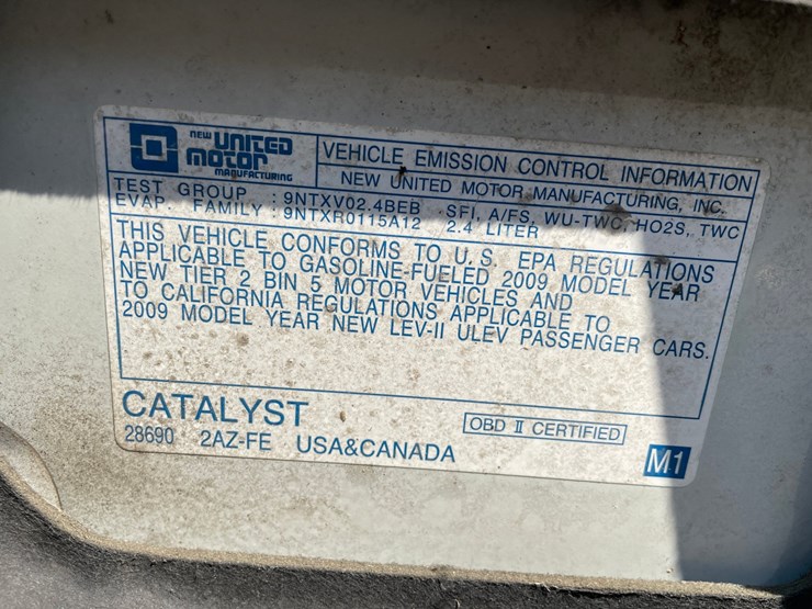 #2849-•-2008-pontiac-vibe-awd-hatchback-(has-wi-title)-image-27