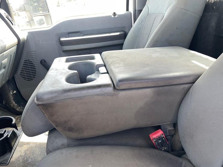 2011-ford-f550-image-48