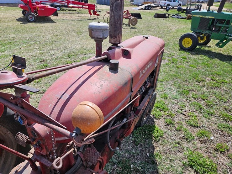 #525-•-farmall-super-m-tractor-image-29