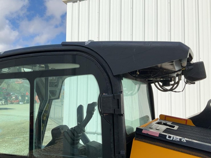 2021-jcb-215t-image-28