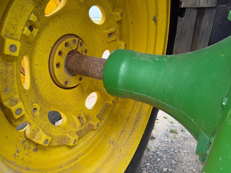 2010-john-deere-8270r-image-14