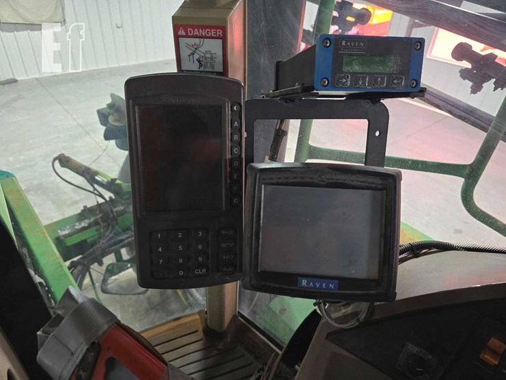 2000-john-deere-4710-image-14