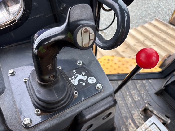 deere-700k-lgp-image-56