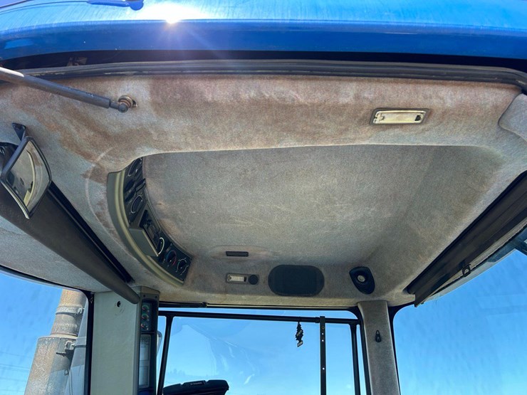 new-holland-tj375-image-30