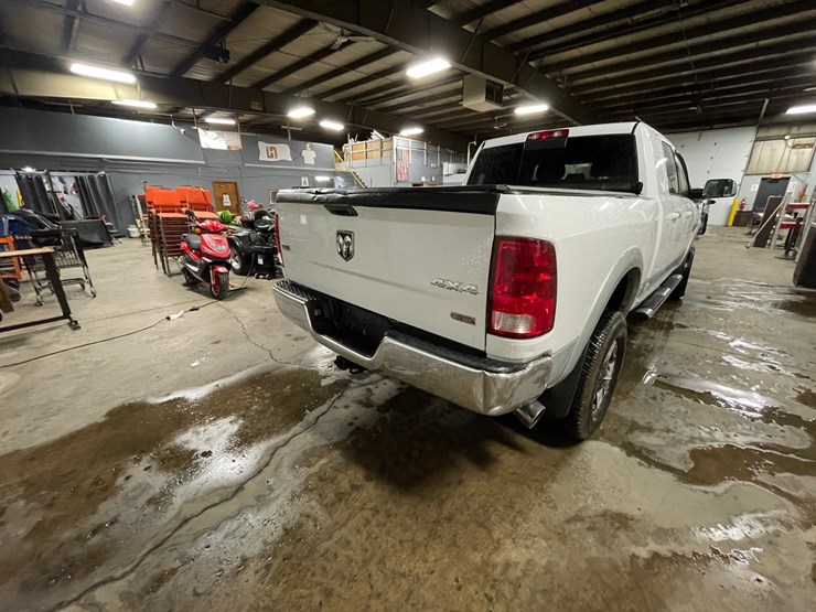 2012-dodge-3500-image-5