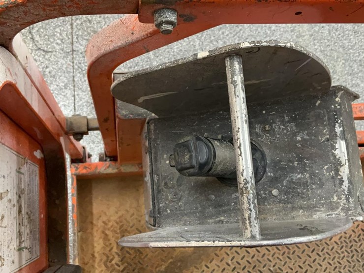 #423-•-2019-snorkel-19'-scissor-lift-image-21