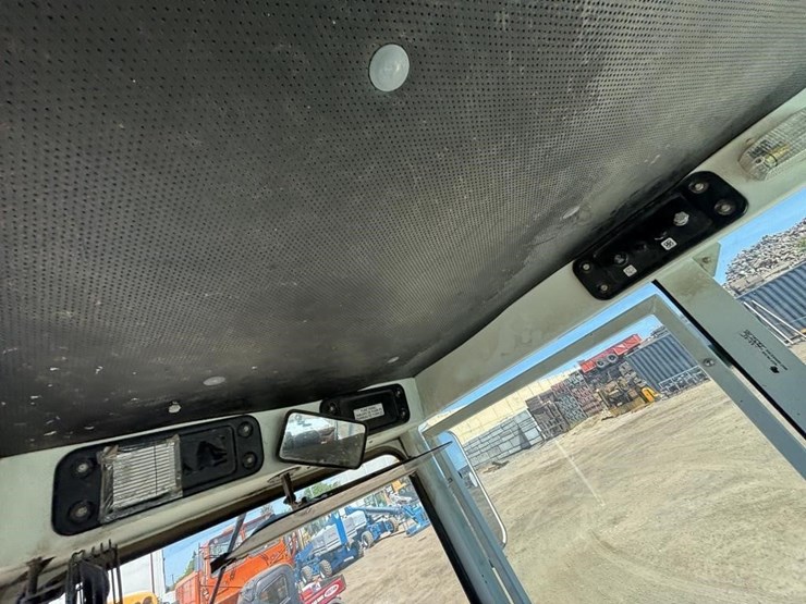 2005-rosco-rb48-image-33