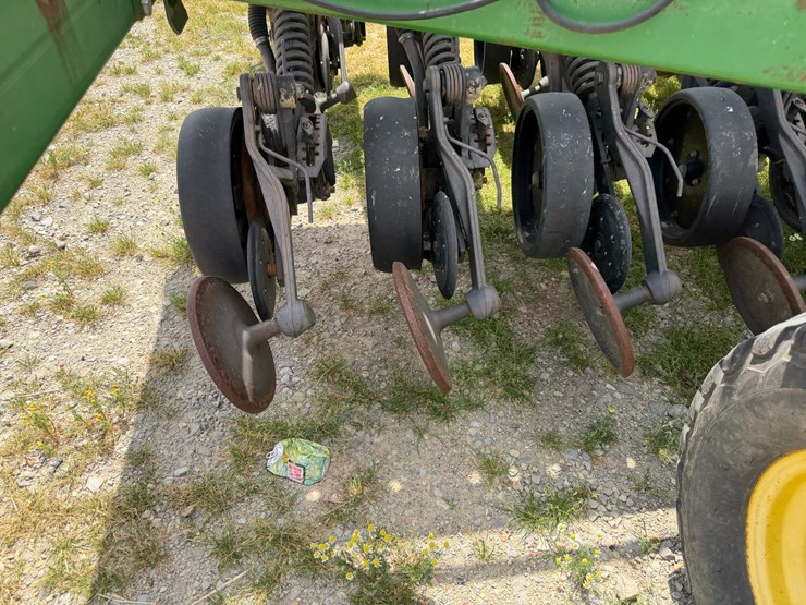 john-deere-1590-image-56