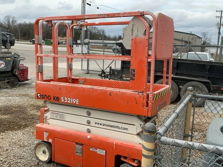 #414-•-2019-snorkel-19'-scissor-lift-image-7