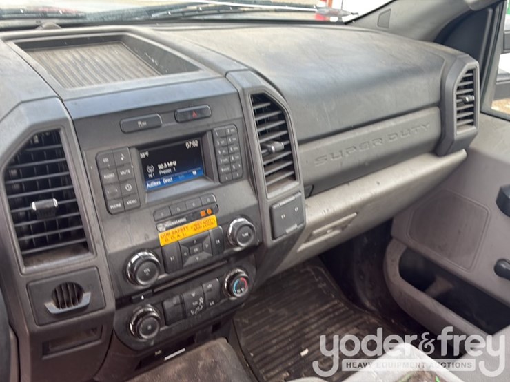 2017-ford-f350-image-43