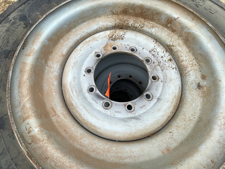 #7539-•-set-of-(4)-firestone-brand-telehandler-tires-on-rims-image-5