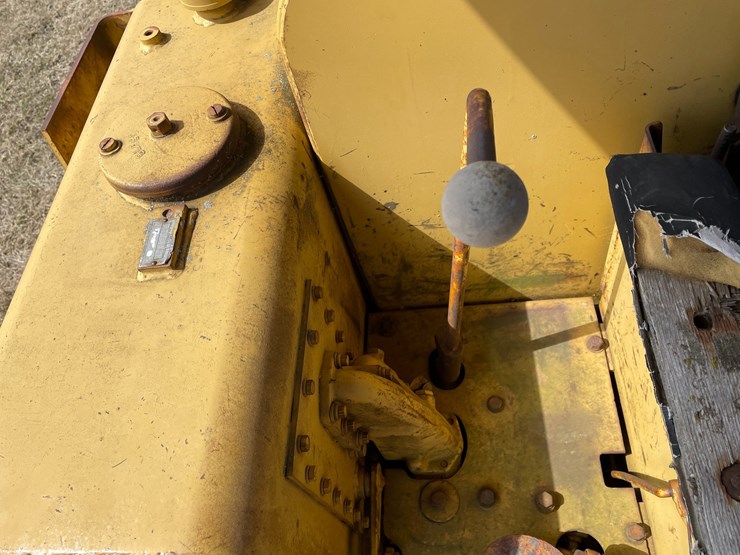 caterpillar-d7-image-41