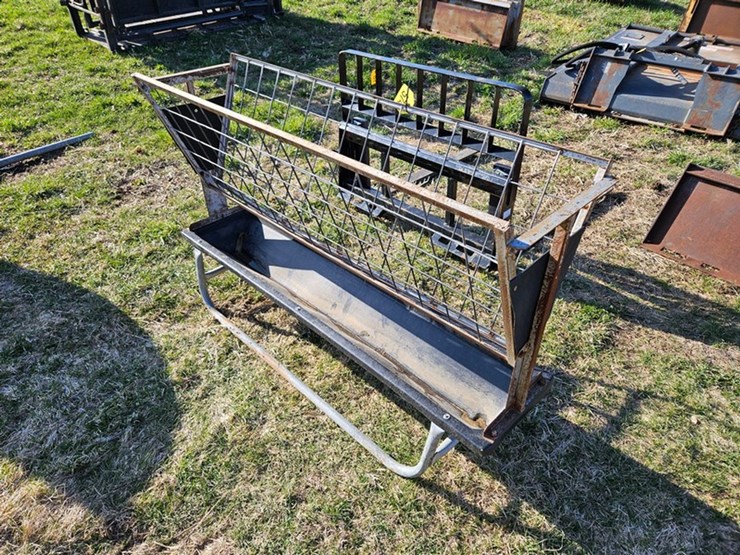 #574-•-livestock-hay-feeder-image-1