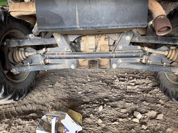 john-deere-gator-image-12