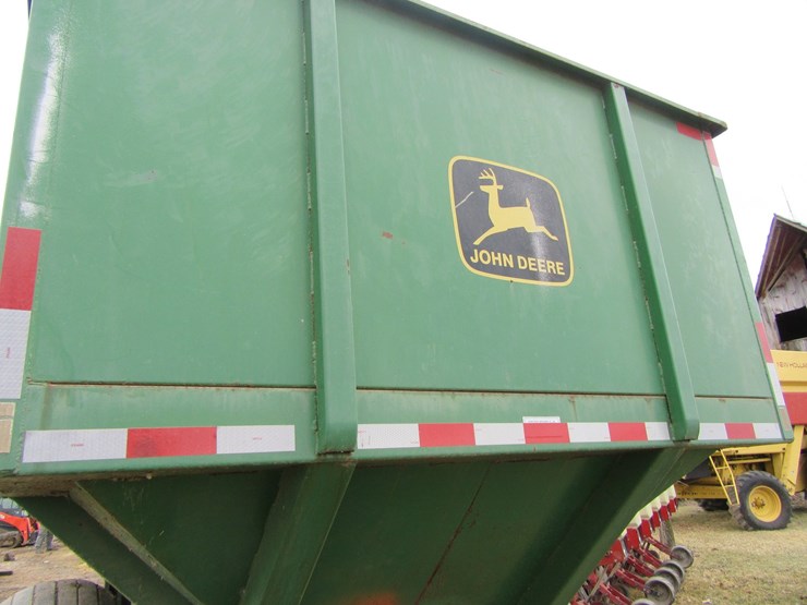 john-deere-400-image-11