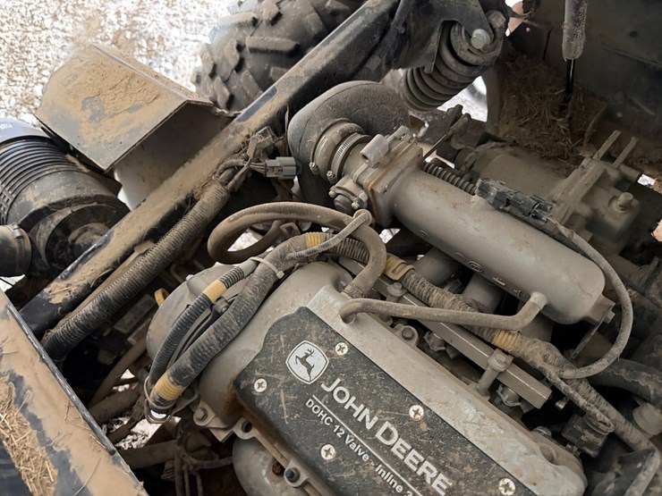 john-deere-gator-image-38