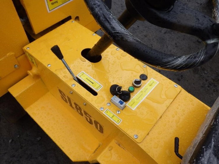 2026-sdlool-850-vibratory-smooth-drum-roller-image-11