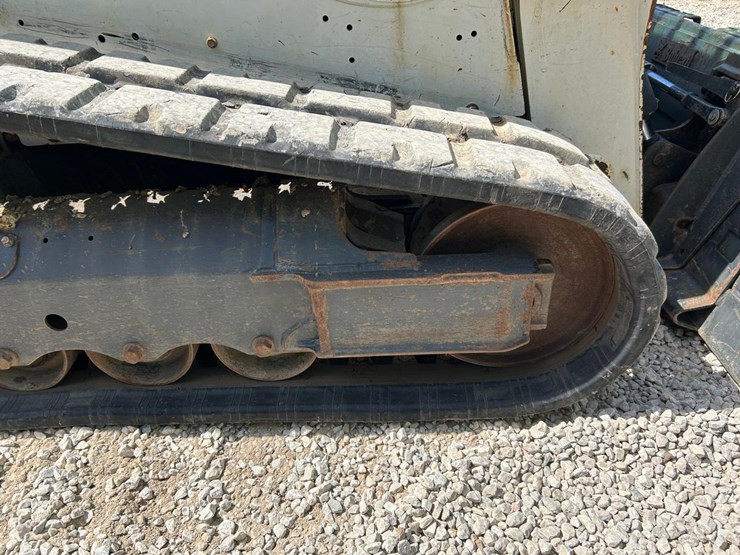 2019-bobcat-t590-image-14