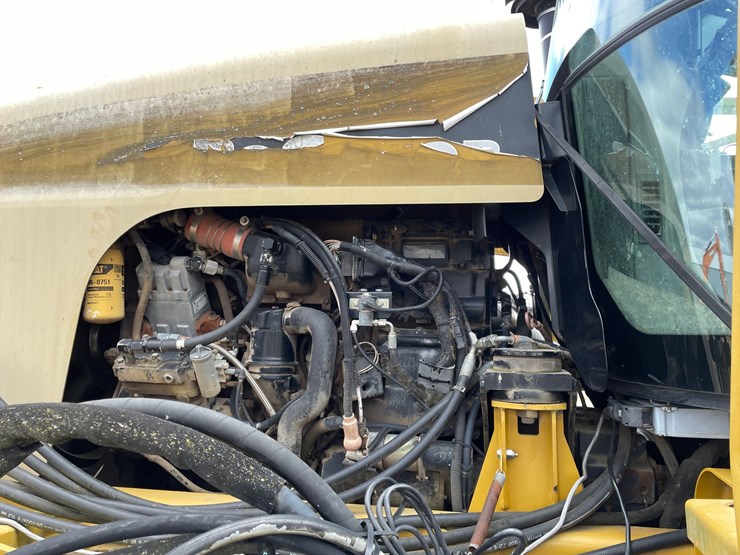 #5514-•-agco-rogator-u1264c-ag-chem-sprayer-image-37