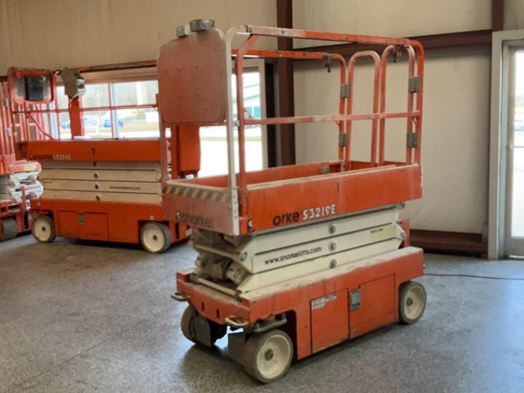 #408-•-2017-snorkel-19'-scissor-lift-image-4